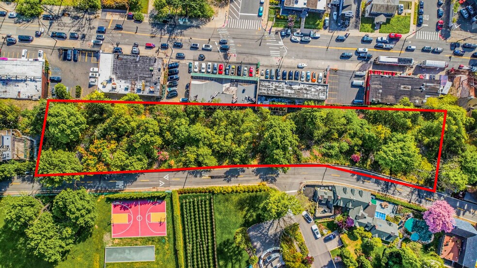 150 Flagg Pl, Staten Island, NY à vendre - Aérien – Image 1 sur 14