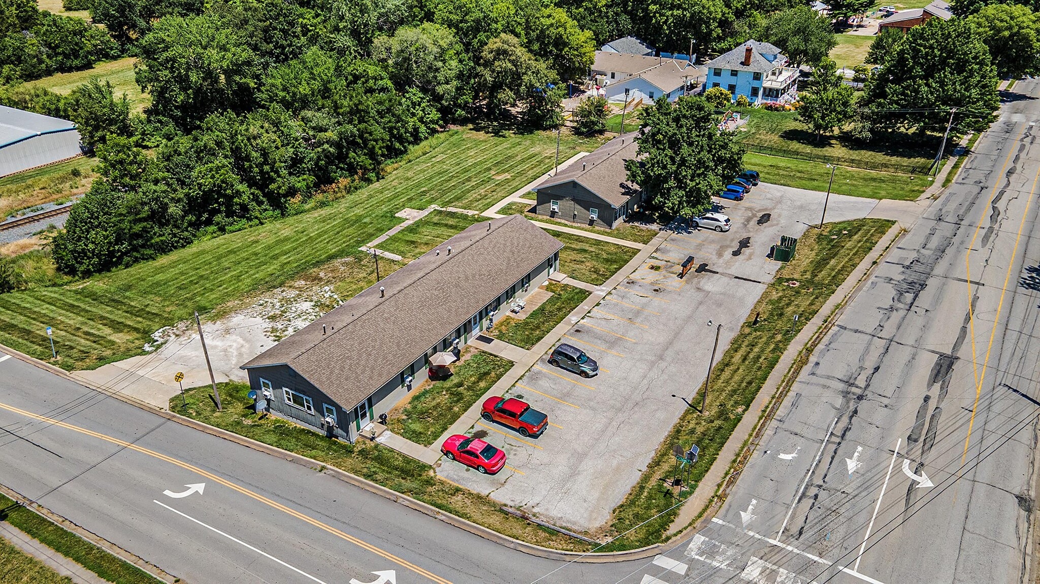 504 SE 12th St, Oak Grove, MO à vendre Photo principale– Image 1 sur 23