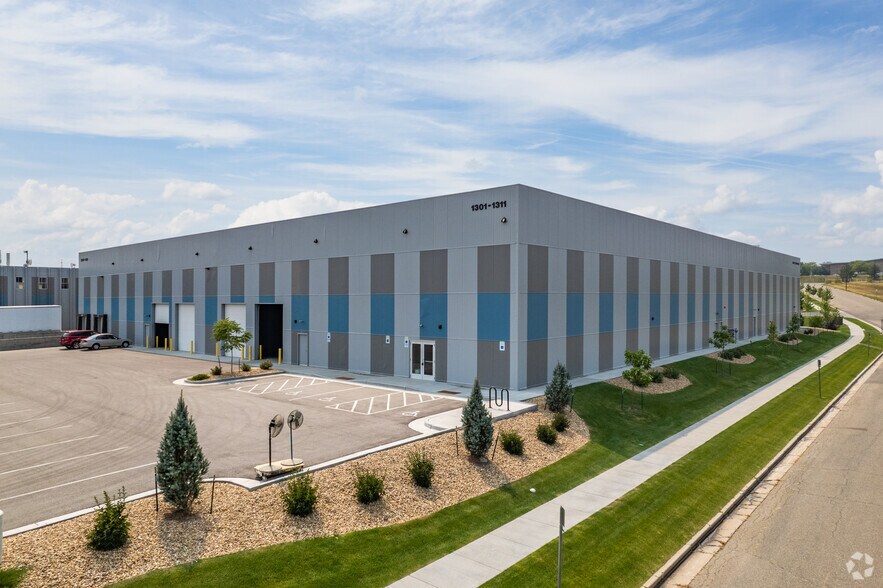 1301 S Roosevelt Ave, Loveland, CO à louer - Photo de l’immeuble – Image 3 sur 5