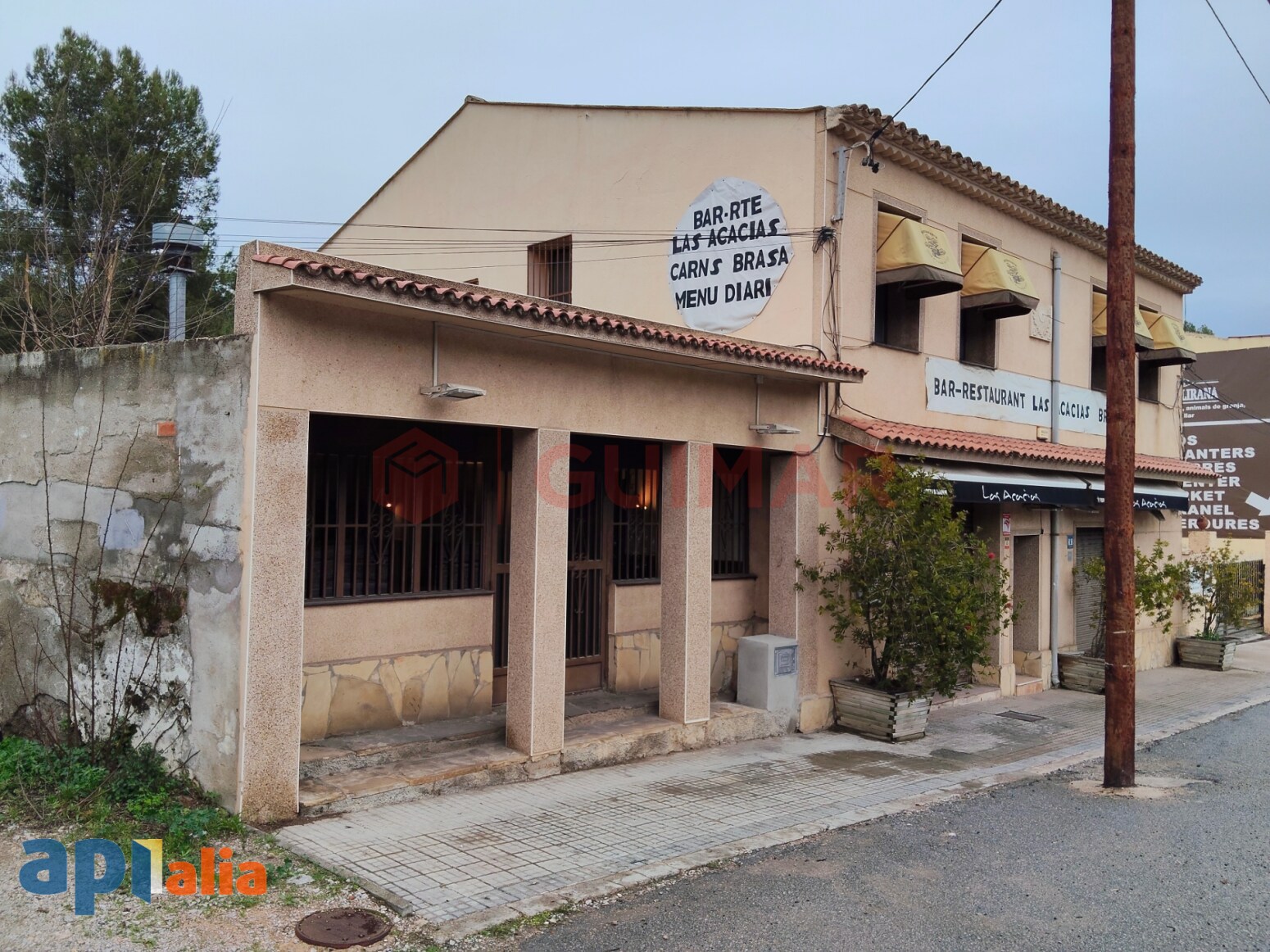 Local commercial dans Vallirana, Barcelona à vendre Photo de l’immeuble– Image 1 sur 37
