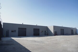 Plus de détails pour 13330-13340 Raymer St, North Hollywood, CA - Industriel/Logistique à vendre