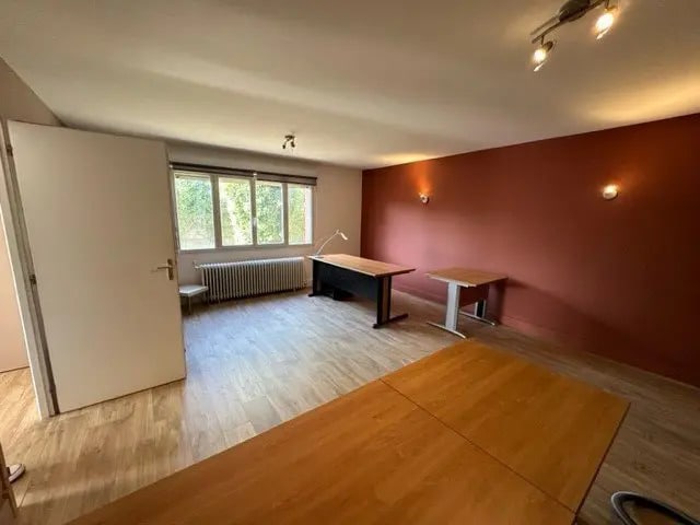 Bureau dans Chalon-sur-Saône à louer - Photo de l’immeuble – Image 2 sur 4