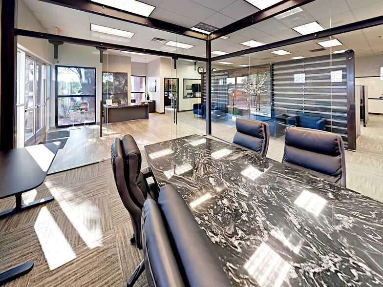 1733 N Greenfield Rd, Mesa, AZ à louer - Photo de l’immeuble – Image 2 sur 10