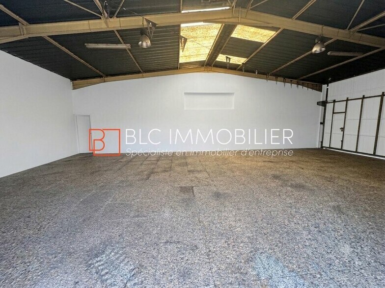 Local d'activités dans Aubagne à vendre - Photo intérieure – Image 2 sur 4