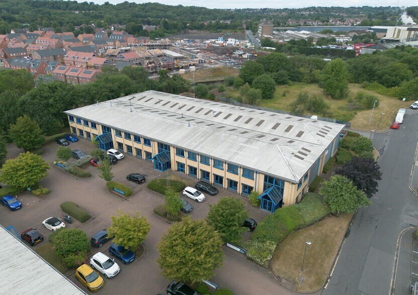 Bloomfield Rd, Tipton à louer - Photo de l’immeuble – Image 3 sur 9