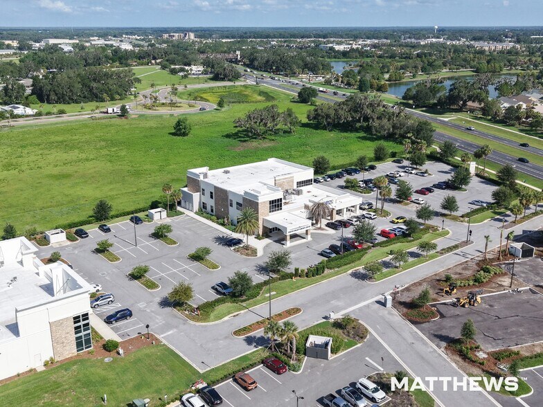 5431 E State Road 44, Wildwood, FL à vendre - Photo de l’immeuble – Image 3 sur 5