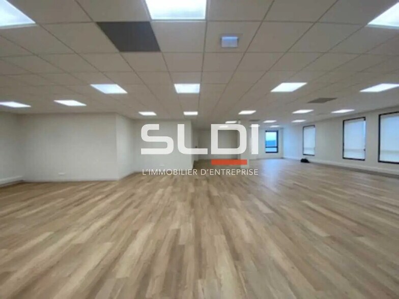Bureau dans Genas à louer - Photo intérieure – Image 2 sur 5