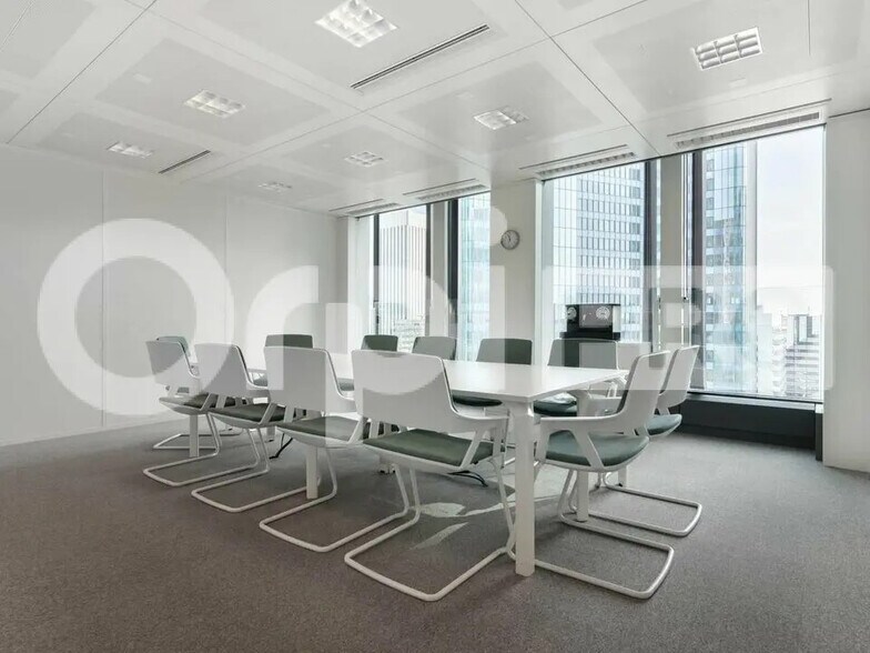 Bureau dans Courbevoie à louer - Photo de l’immeuble – Image 1 sur 9