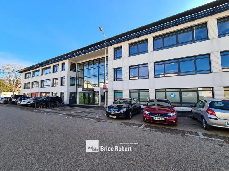 Bureau dans Lyon à louer - Photo de l’immeuble – Image 2 sur 10