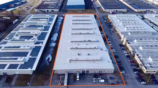Plus de détails pour 705 Business Blvd, Schenectady, NY - Industriel/Logistique à vendre