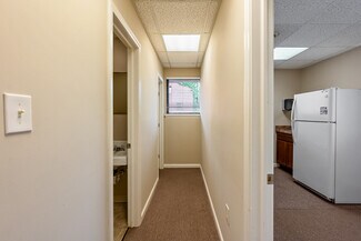 Plus de détails pour 65 E Main St, Pulaski, VA - Bureau à louer
