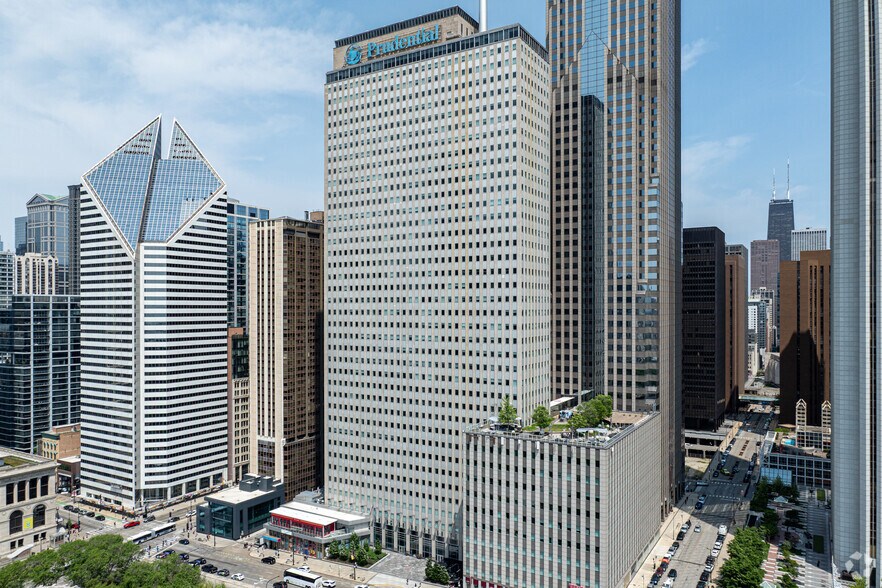 130 E Randolph St, Chicago, IL à louer - Photo principale – Image 1 sur 26