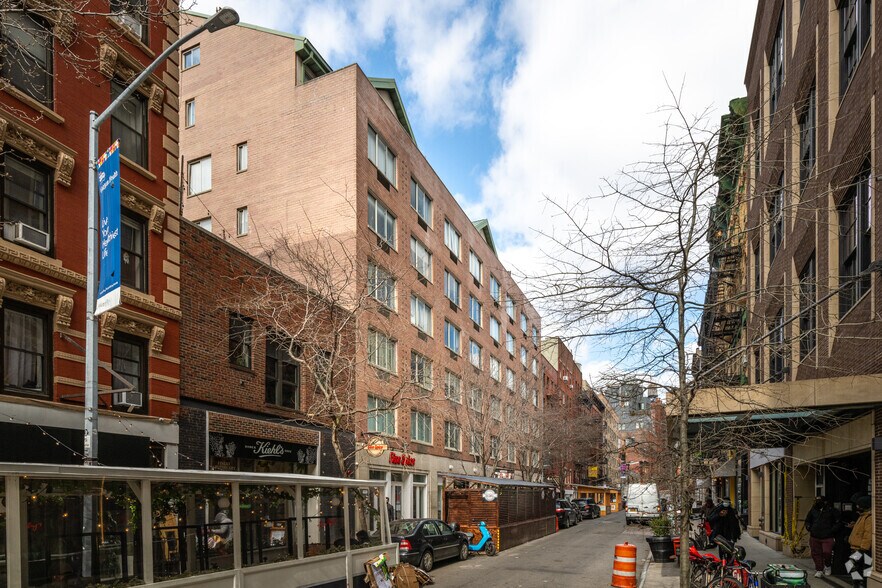 227 Mulberry St, New York, NY à louer - Photo de l’immeuble – Image 2 sur 7