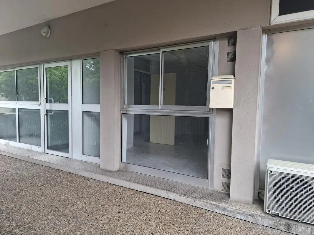 Bureau dans Antibes à vendre Photo de l’immeuble– Image 1 sur 6