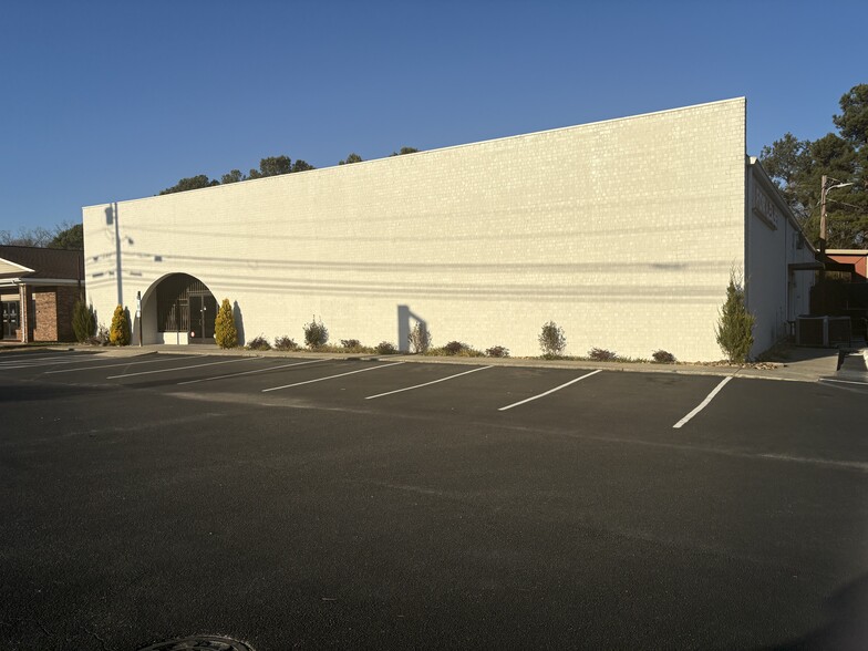 2520 W Roosevelt Blvd, Monroe, NC à louer - Photo de l’immeuble – Image 1 sur 6