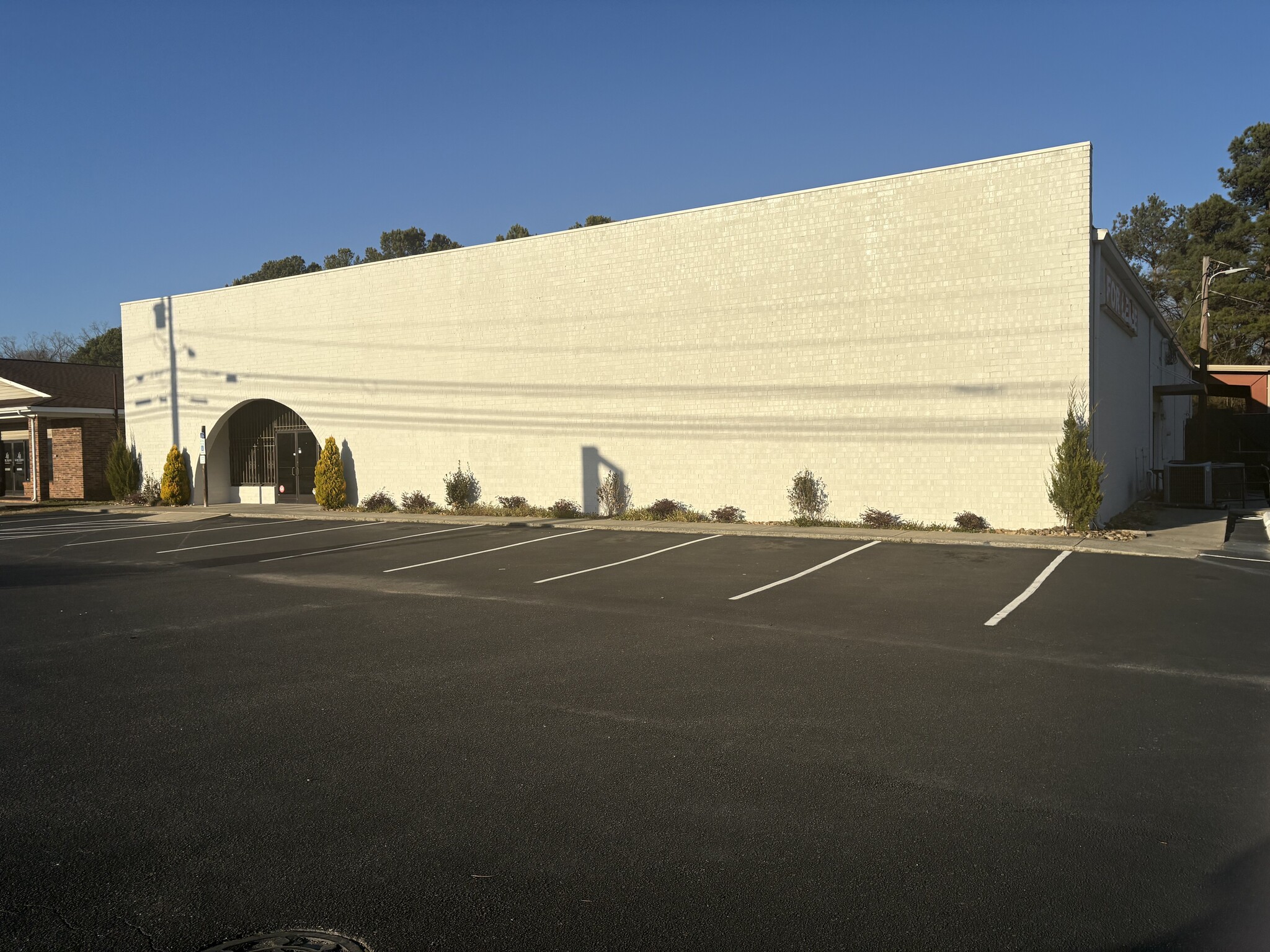 2520 W Roosevelt Blvd, Monroe, NC à louer Photo de l’immeuble– Image 1 sur 7