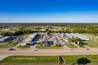 Plus de détails pour 19380 Highway 105 W, Montgomery, TX - Local commercial à louer