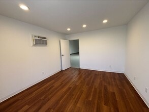 2730 Monterey St, Torrance, CA à louer Photo intérieure– Image 2 sur 2