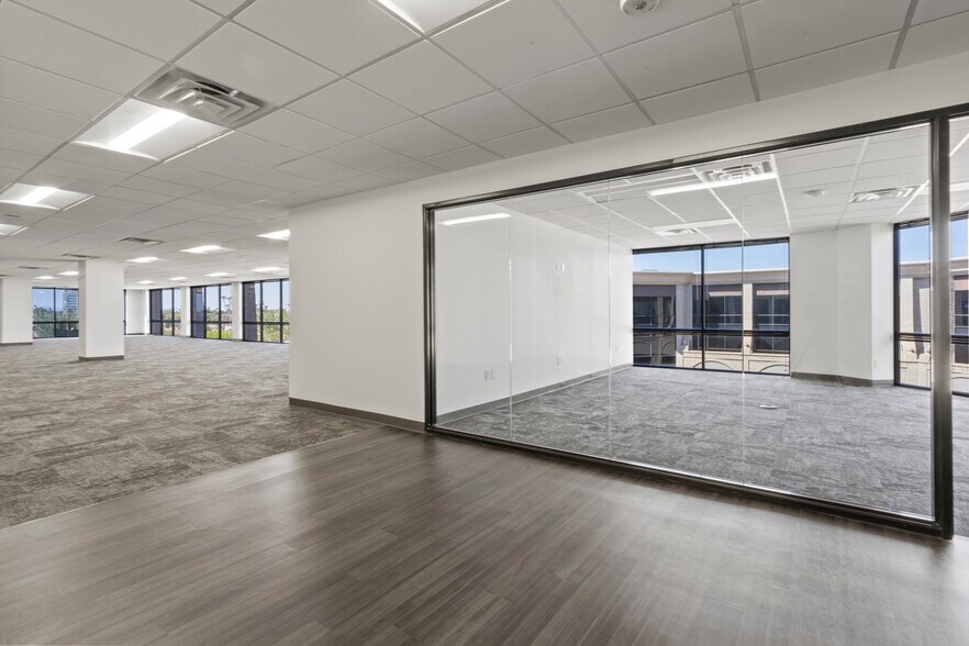 4745 N 7th St, Phoenix, AZ à louer - Photo intérieure – Image 2 sur 18