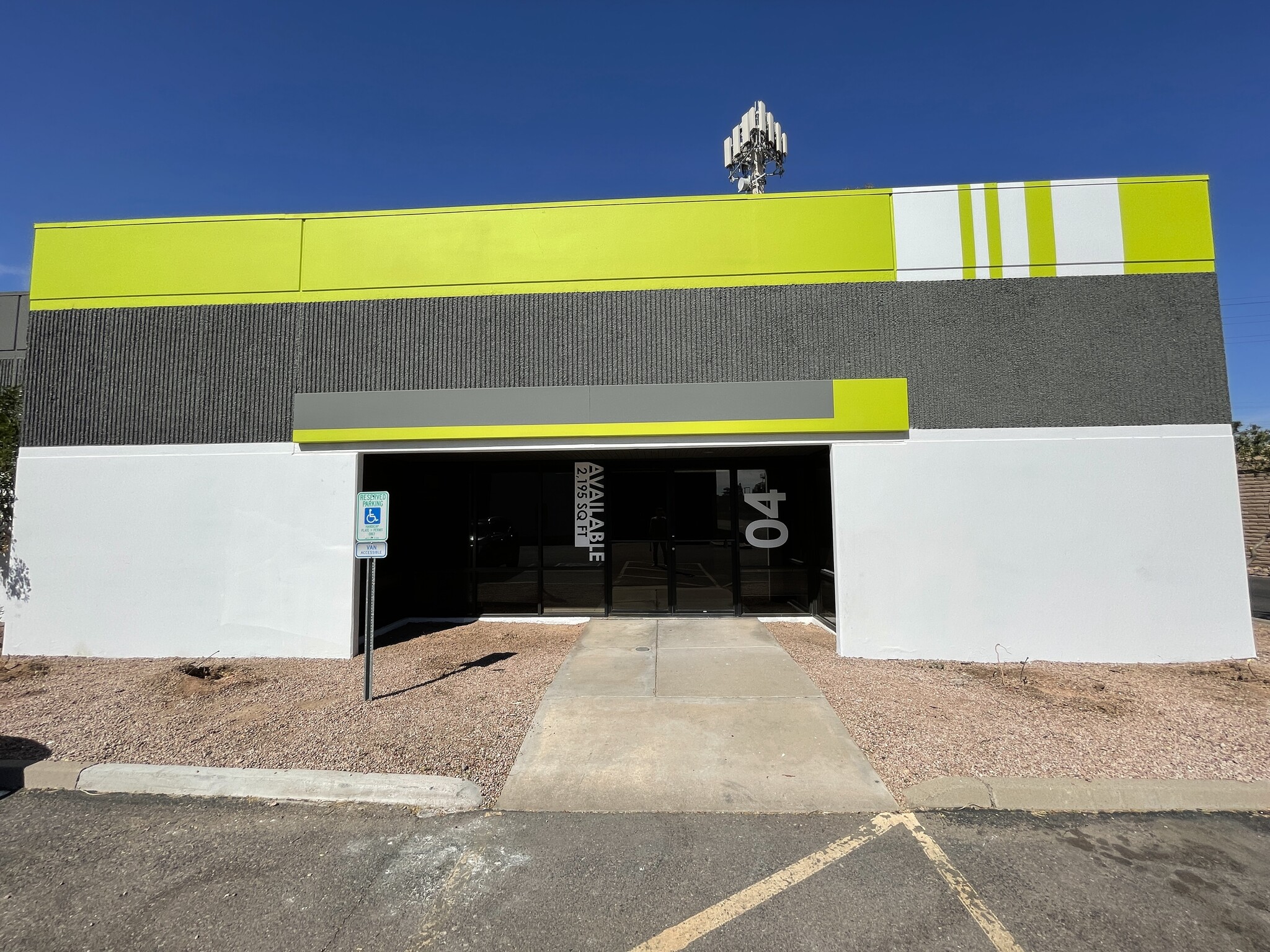 2425 W 12th St, Tempe, AZ à louer Photo de l’immeuble– Image 1 sur 10