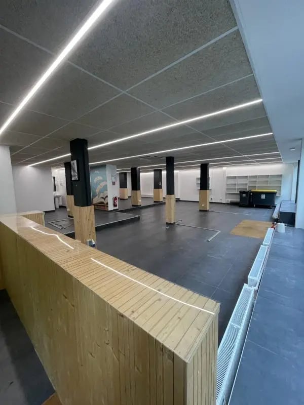 Local commercial dans Boulogne-Billancourt à louer Photo de l’immeuble– Image 1 sur 9