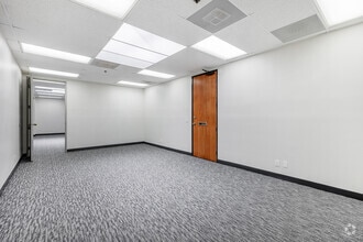 2609-2627 Manhattan Beach Blvd, Redondo Beach, CA à louer Photo intérieure– Image 1 sur 4