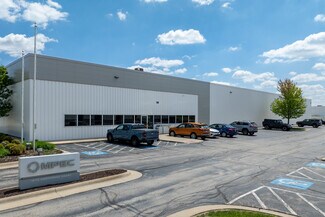 Plus de détails pour 1670 Northrock Ct, Rockford, IL - Industriel/Logistique à louer