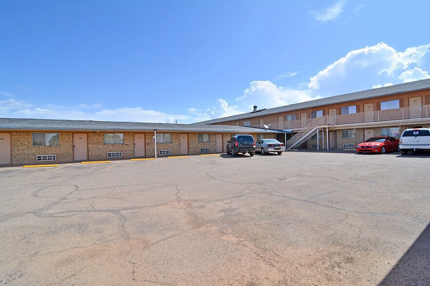 2224 N White Sands Blvd, Alamogordo, NM à vendre - Photo de l’immeuble – Image 2 sur 27