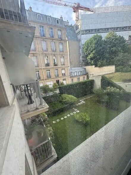 Bureau dans Paris à louer - Photo de l’immeuble – Image 3 sur 8