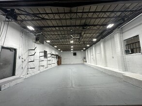 54 Union Ave, Ronkonkoma, NY à louer Photo intérieure– Image 2 sur 5