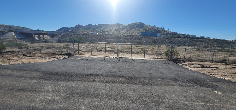 4888 S Peart Rd, Casa Grande, AZ à louer - Photo de l’immeuble – Image 3 sur 10