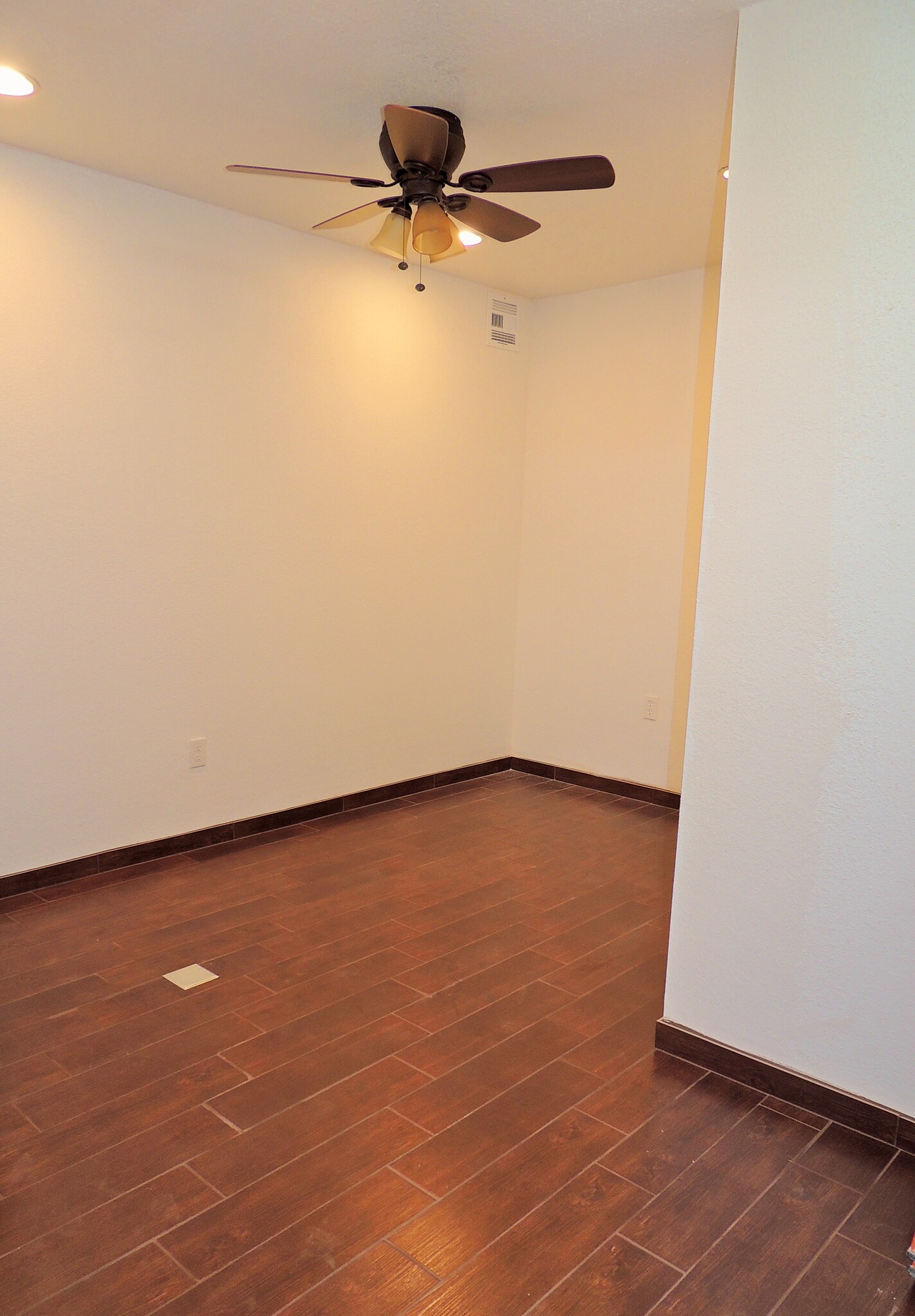 14819 N Cave Creek Rd, Phoenix, AZ à louer Photo intérieure– Image 1 sur 4