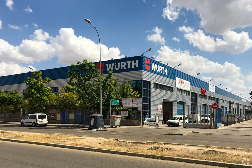 Calle de San Erasmo, 28, Madrid, Madrid à vendre - Photo de l’immeuble – Image 2 sur 3