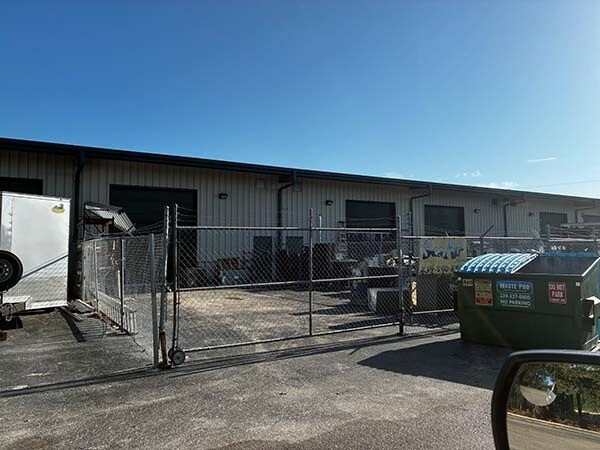 7997 Mercantile St, North Fort Myers, FL à vendre - Photo de l’immeuble – Image 3 sur 6