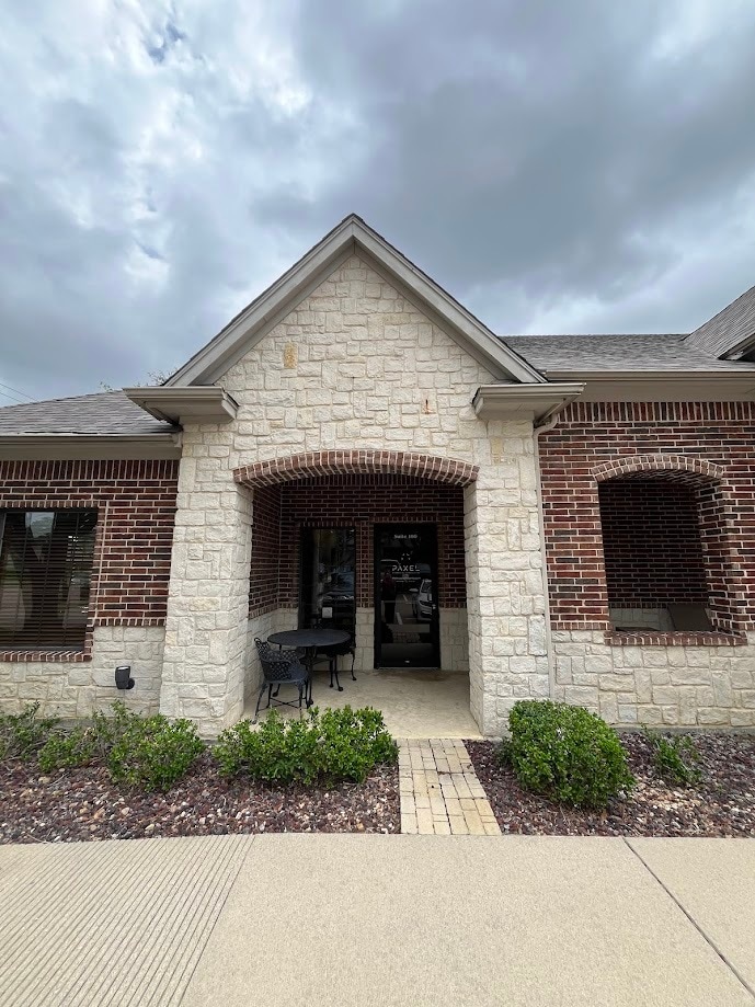 1710 Country Club Dr, Mansfield, TX à louer Photo de l’immeuble– Image 1 sur 16
