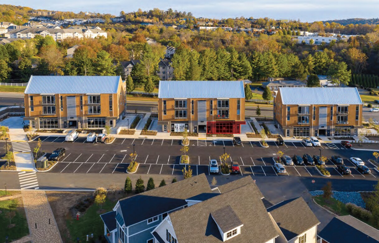 610-620 Riverside Shops Way, Charlottesville, VA à louer Photo principale– Image 1 sur 12