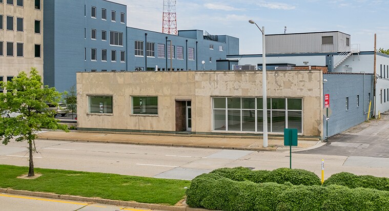 114-118 W Brambleton, Norfolk, VA à louer - Photo de l’immeuble – Image 1 sur 6