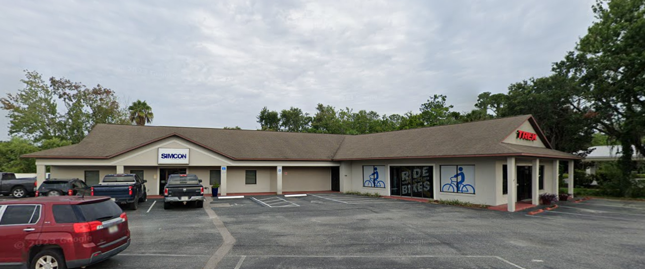 100 W Burleigh Blvd, Tavares, FL à vendre Photo principale– Image 1 sur 3