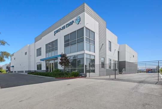 2335 Siempre Viva Ct, San Diego, CA à louer Photo principale– Image 1 sur 29
