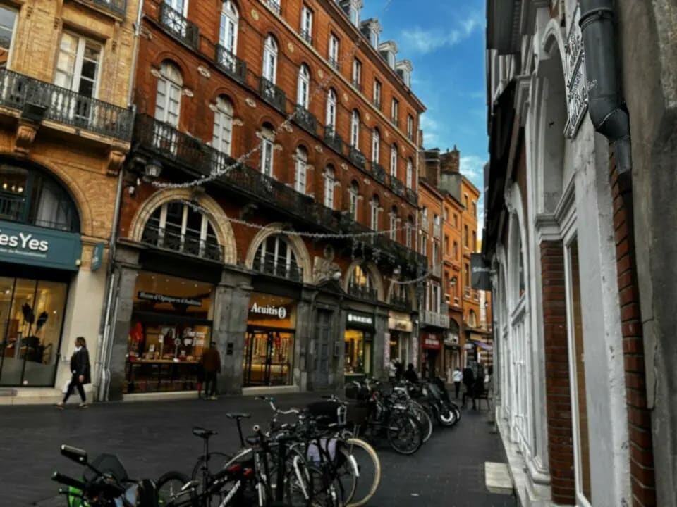 Local commercial dans Toulouse à louer Photo de l’immeuble– Image 1 sur 3