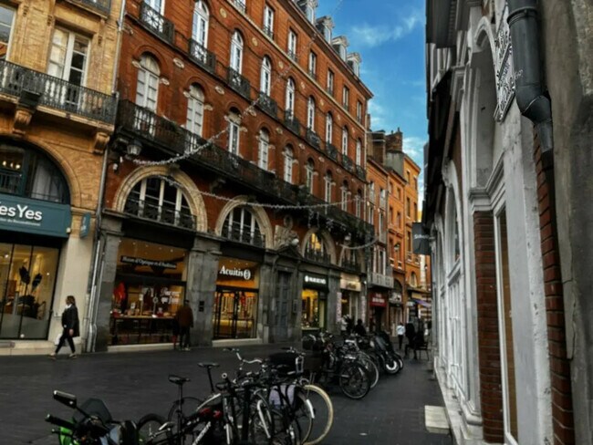 Plus de détails pour Local commercial à louer