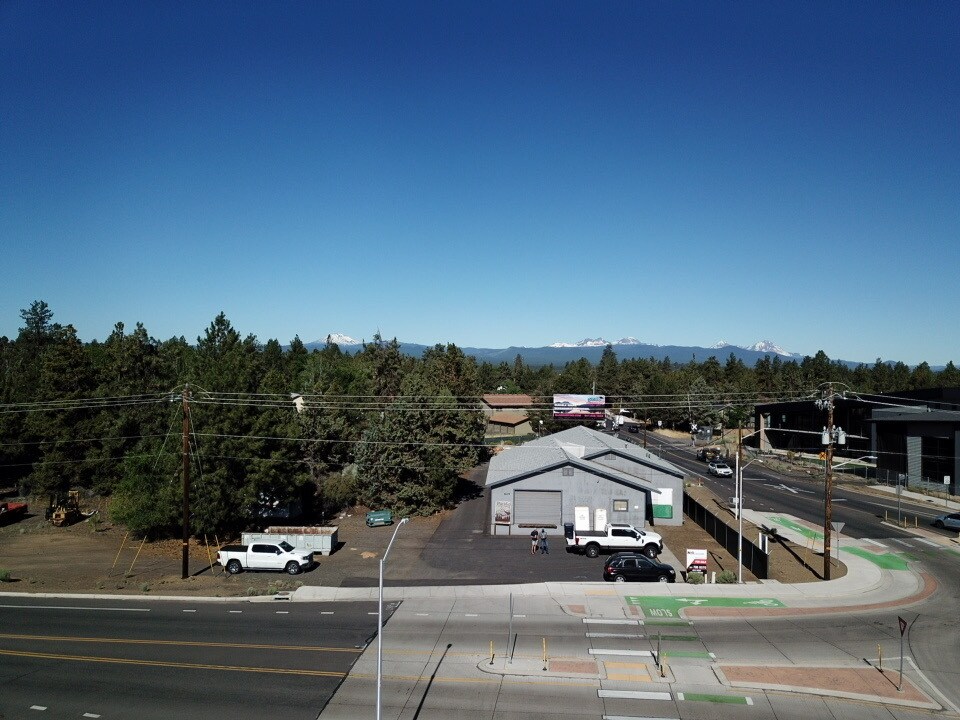625 SE 9th St, Bend, OR à vendre Photo de l’immeuble– Image 1 sur 14