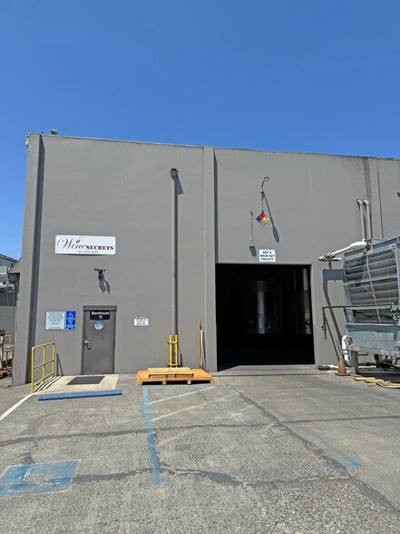 1365 Gravenstein Hwy South, Sebastopol, CA à louer - Photo de l’immeuble – Image 3 sur 3