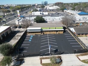 2534 Walnut Bend Ln, Houston, TX - Vue aérienne  vue de carte - Image1