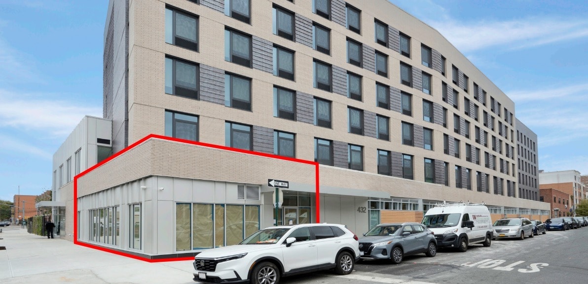 432 Thatford Ave, Brooklyn, NY à louer Photo de l’immeuble– Image 1 sur 2
