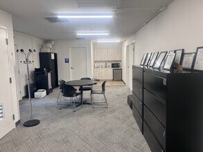 621 E Campbell Ave, Campbell, CA à louer Photo intérieure– Image 1 sur 5