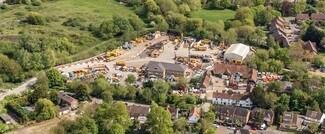 Plus de détails pour McArdle Way, Colnbrook - Terrain à louer