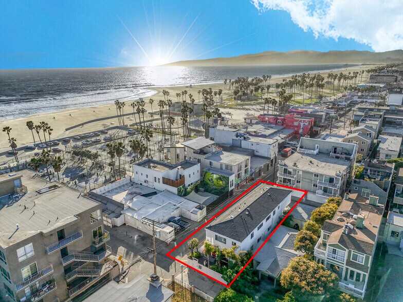 3-Property Venice Beach Portfolio portefeuille de 3 biens à vendre sur LoopNet.fr - Photo de l’immeuble – Image 2 sur 39