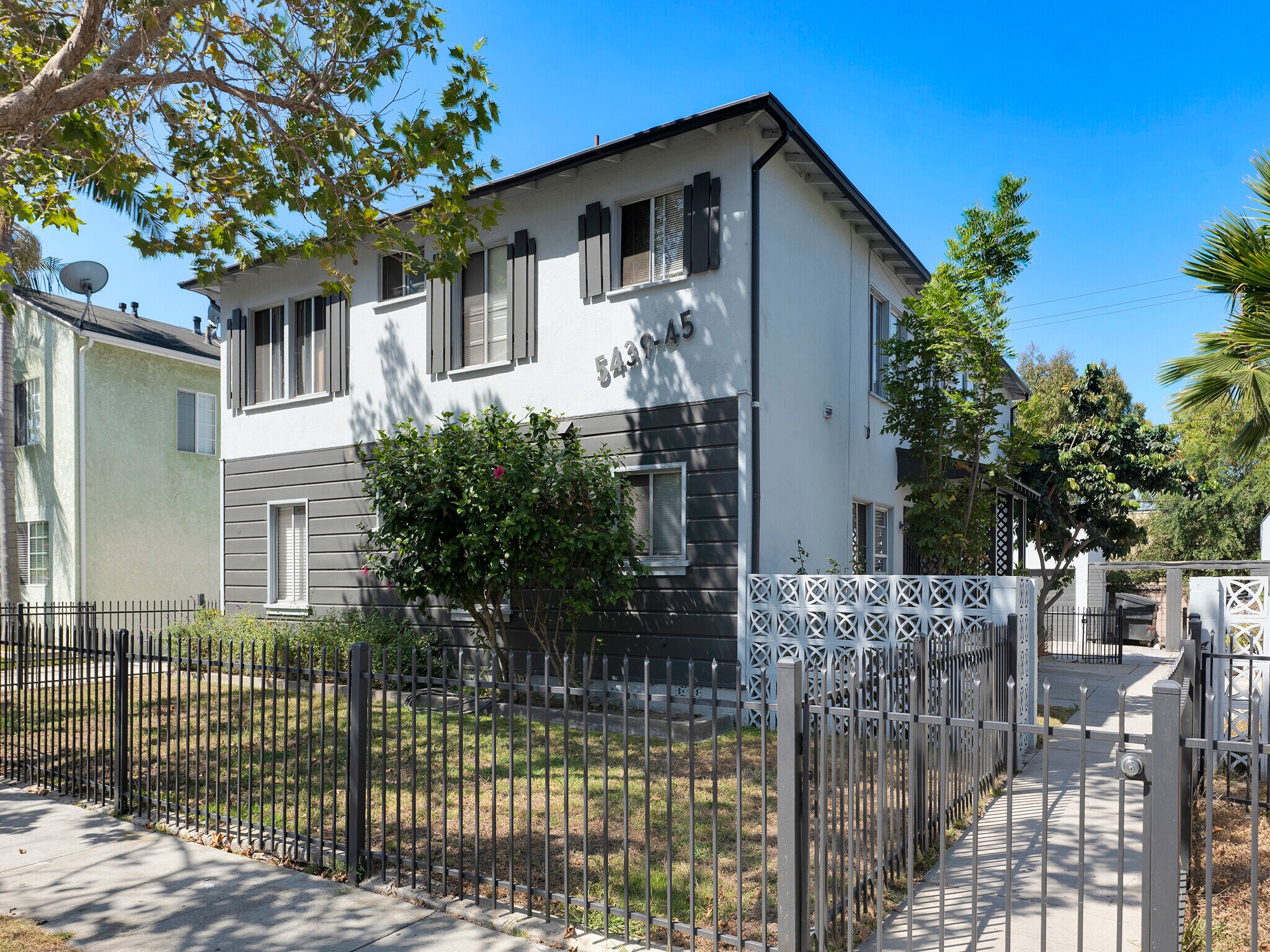 5439 Kinston Ave, Culver City, CA à vendre Photo de l’immeuble– Image 1 sur 17