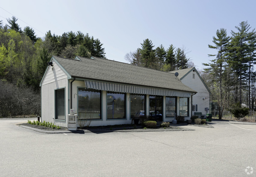 1457 Lake Shore Rd, Gilford, NH à vendre - Photo principale – Image 1 sur 6